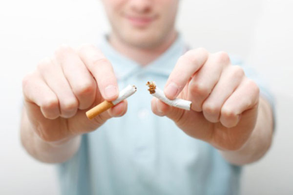 Какой спрей поможет бросить курить?